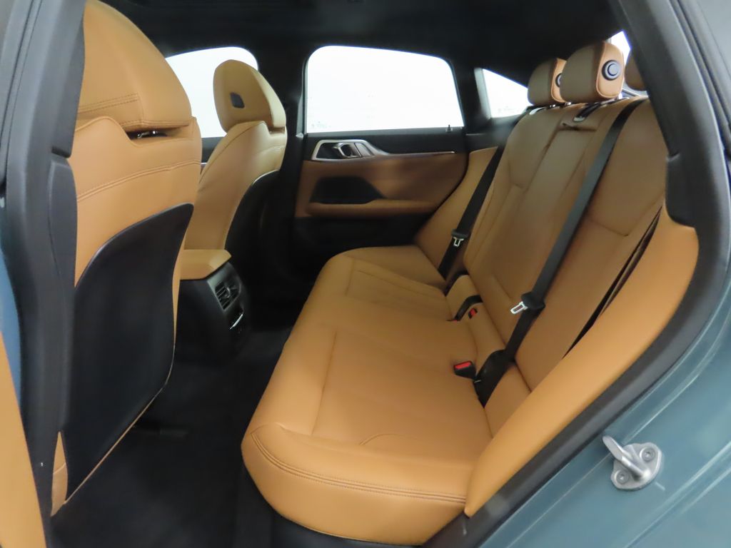 Thumbnail: 2025 BMW i4 - 22