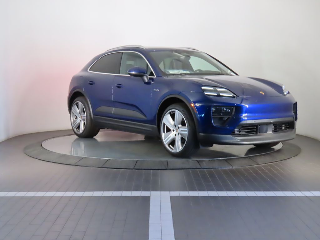 Thumbnail: 2024 Porsche Macan - 9