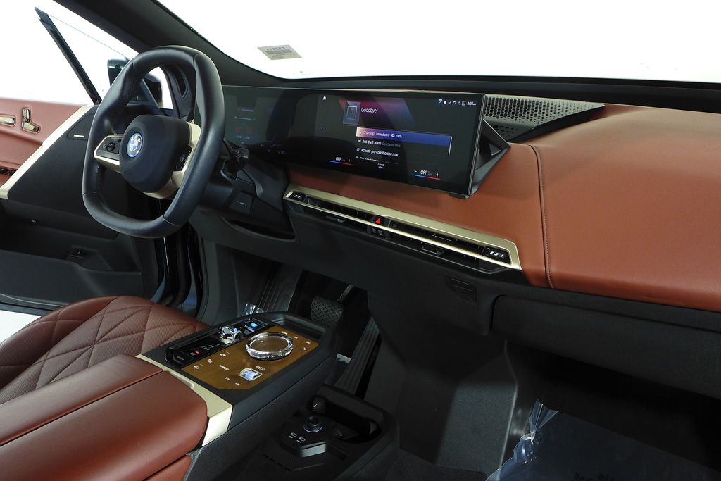 Thumbnail: 2023 BMW iX - 12