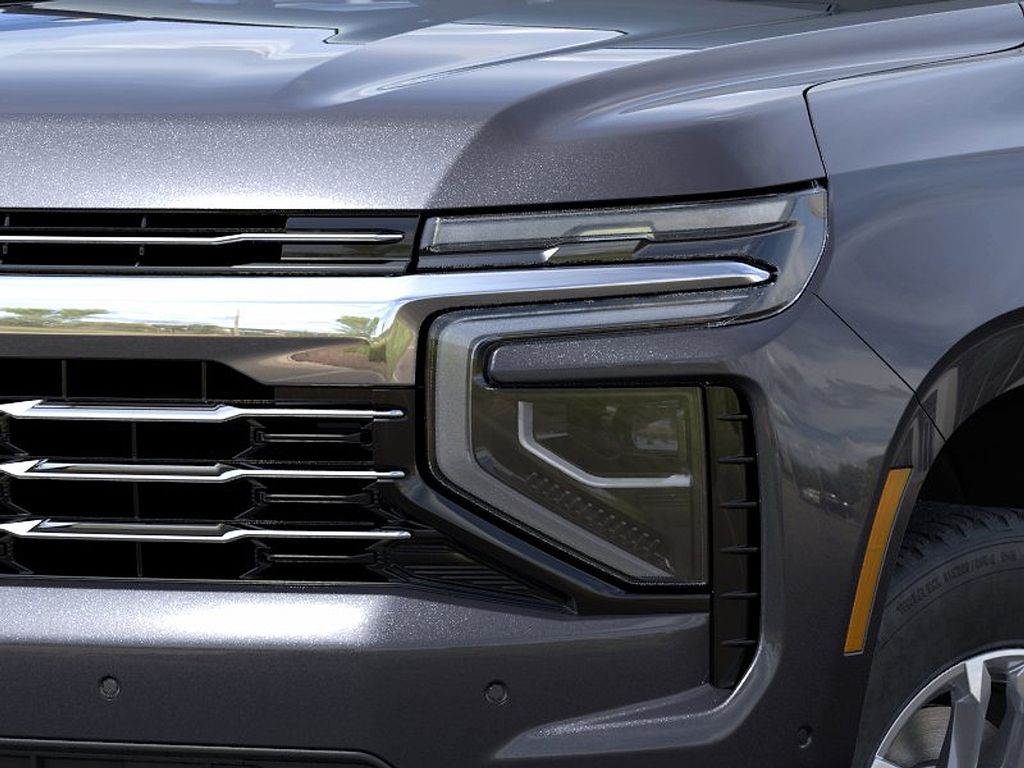 2026 Chevrolet Suburban LT - 9