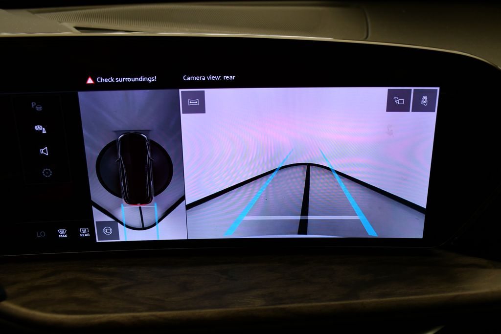 Thumbnail: 2025 Audi Q5 - 25