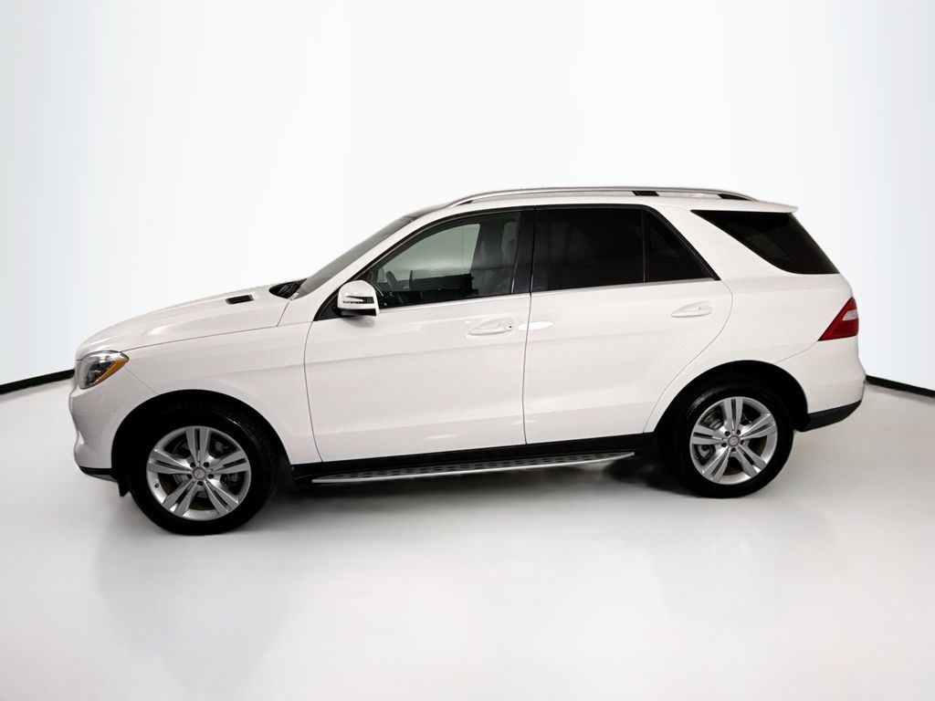 Thumbnail: 2015 Mercedes-Benz M-Class - 8