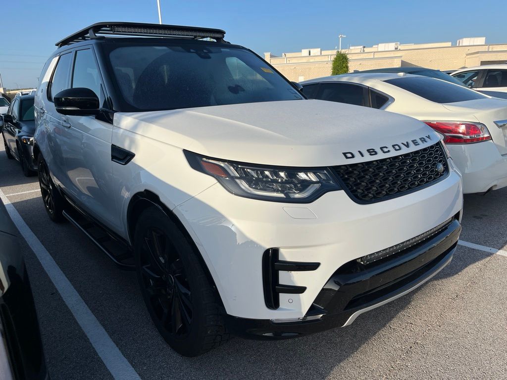 Thumbnail: 2020 Land Rover Discovery - 2