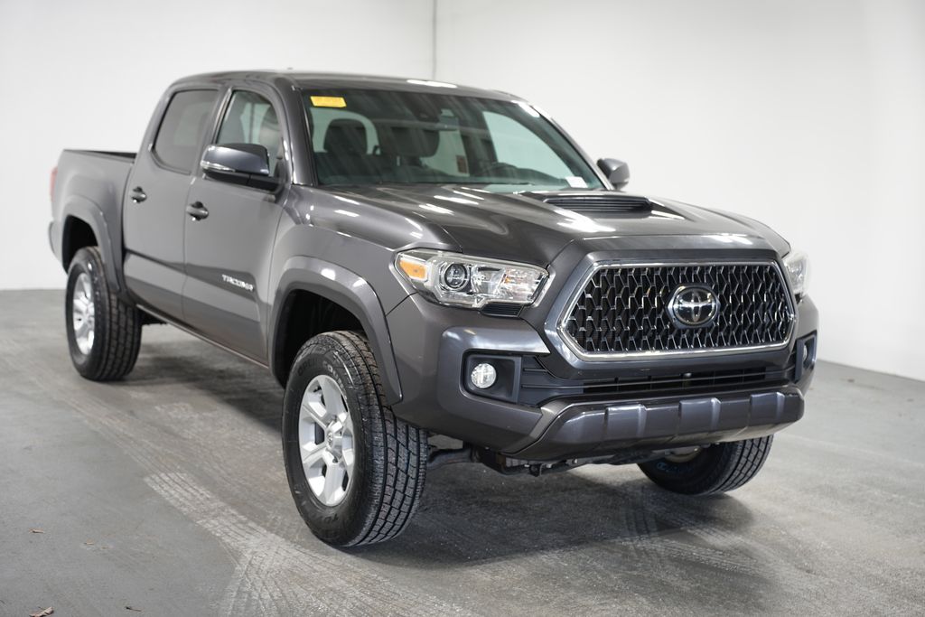 2019 Toyota Tacoma TRD Sport 3