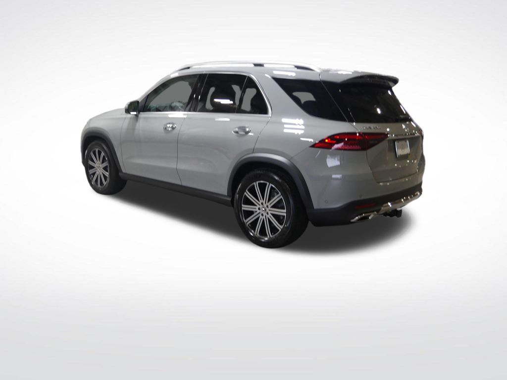 Thumbnail: 2026 Mercedes-Benz GLE - 3