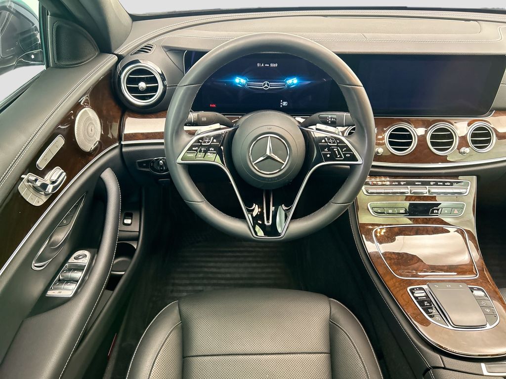 Thumbnail: 2023 Mercedes-Benz E-Class - 10