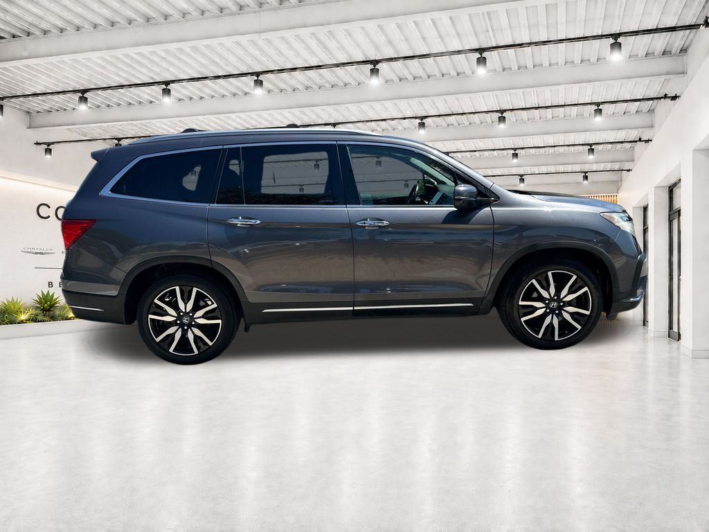 Used Car 2019 Honda Pilot  Touring For Sale Under $20,000 In Austin, Texas