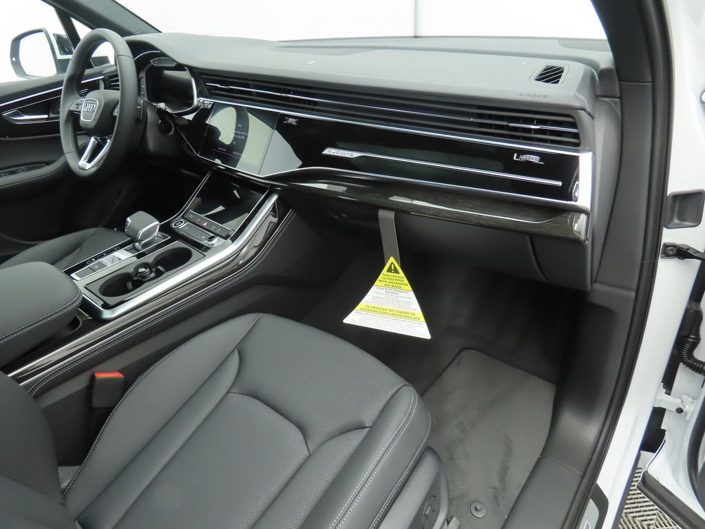 2025 Audi Q7  19