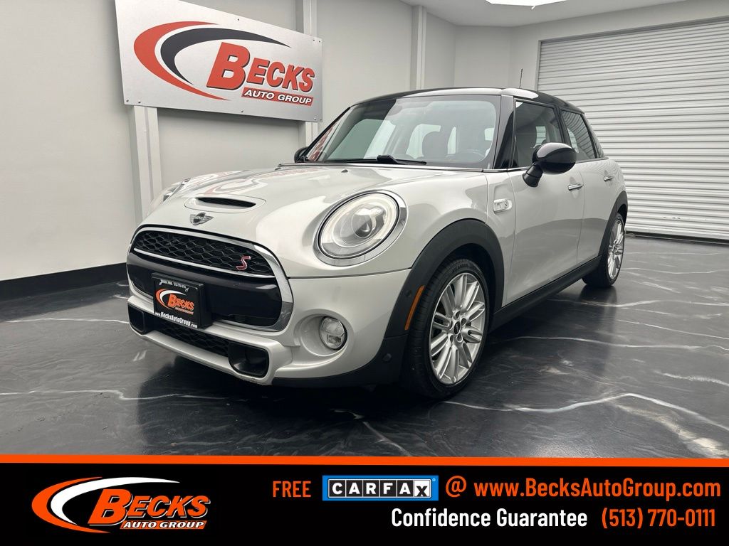 White Silver 2018 MINI Cooper Hatchback Front-Wheel Drive 6-Speed Automatic