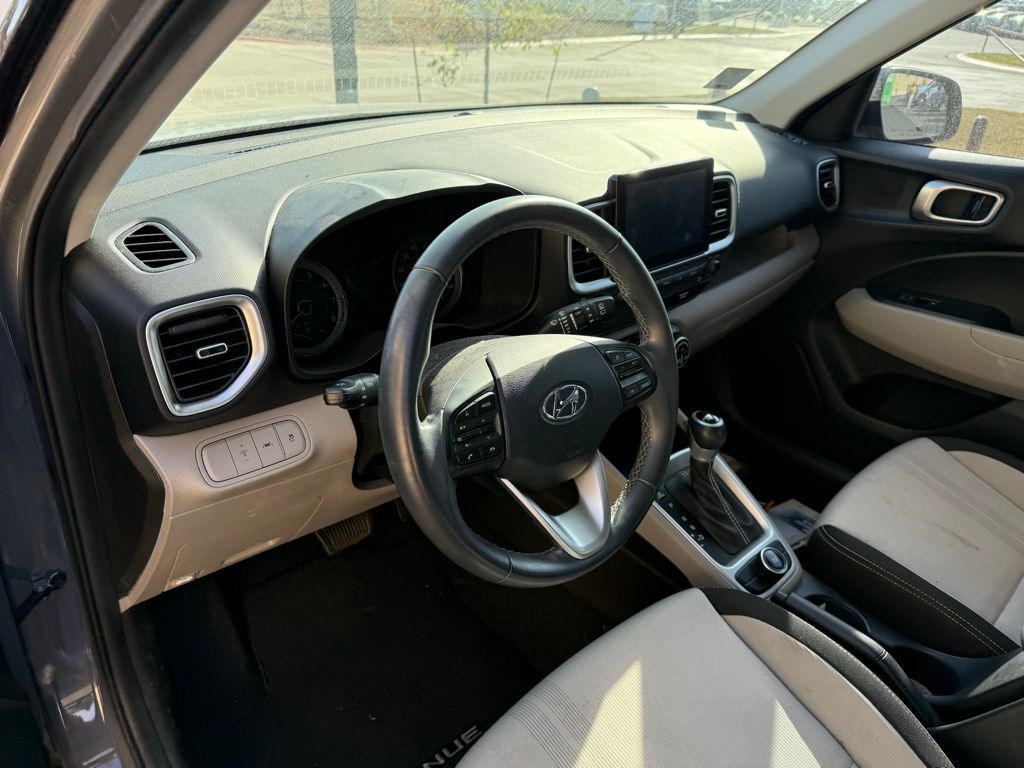 Thumbnail: 2021 Hyundai Venue - 7