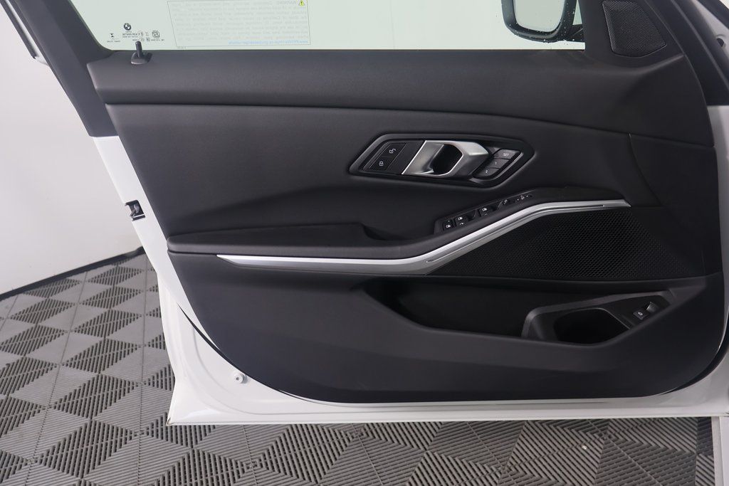 2025 BMW 3 Series 330i 7