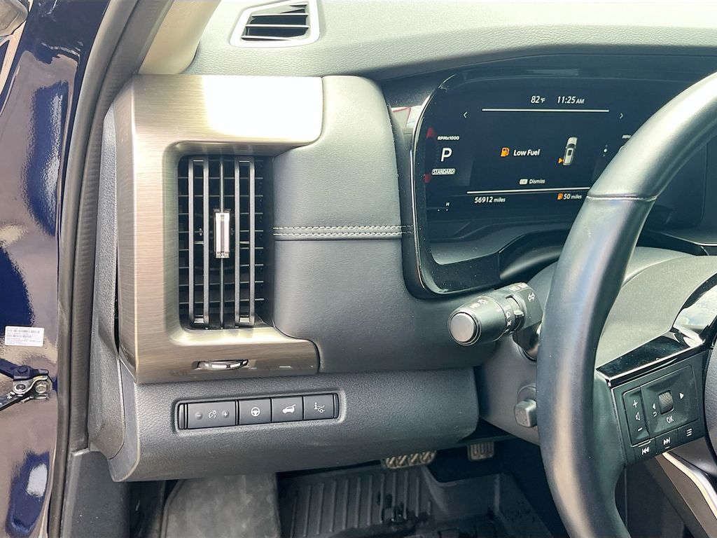 Used 2022 Blue Nissan Platinum image 10