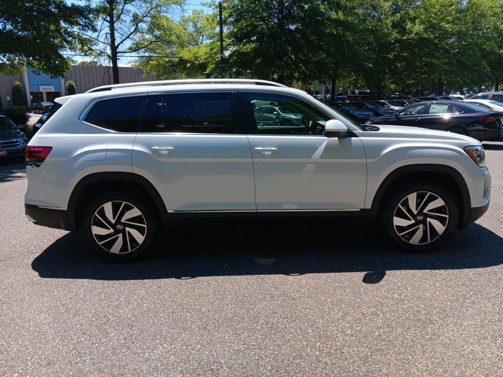 2024 Volkswagen Atlas 2.0T SEL 6