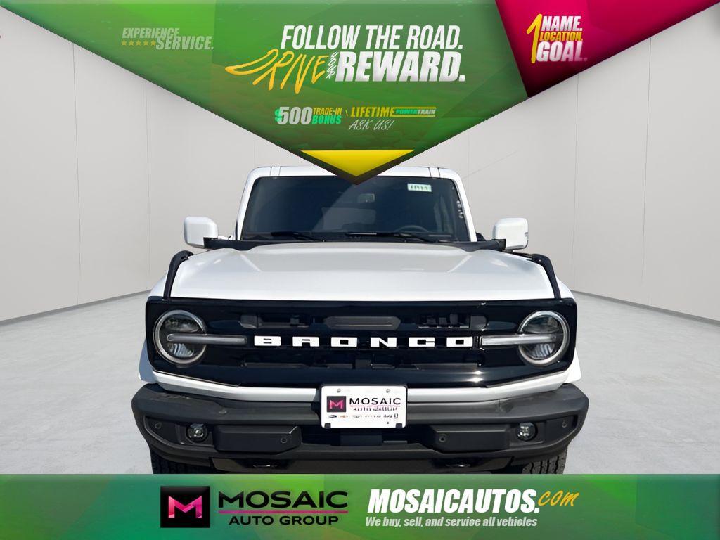 2025 Ford Bronco Outer Banks 4-Door 4WD
