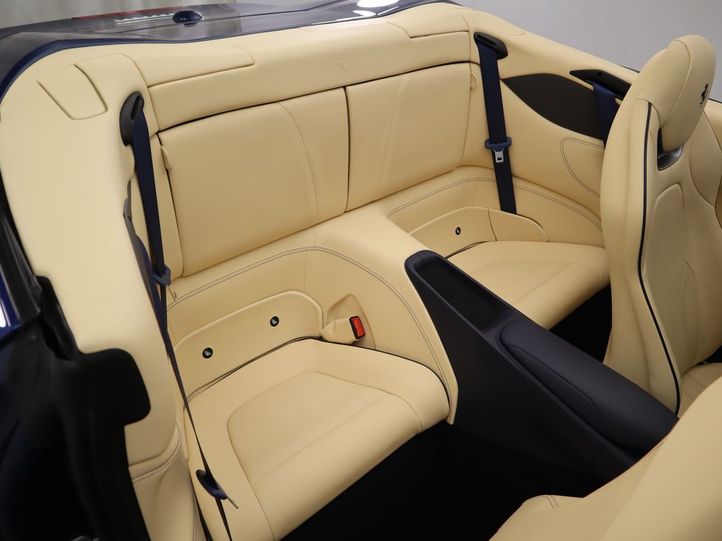 2023 Ferrari Portofino  31