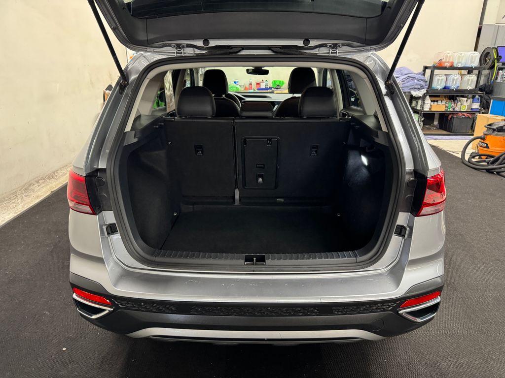 2024 Volkswagen Taos 1.5T SE