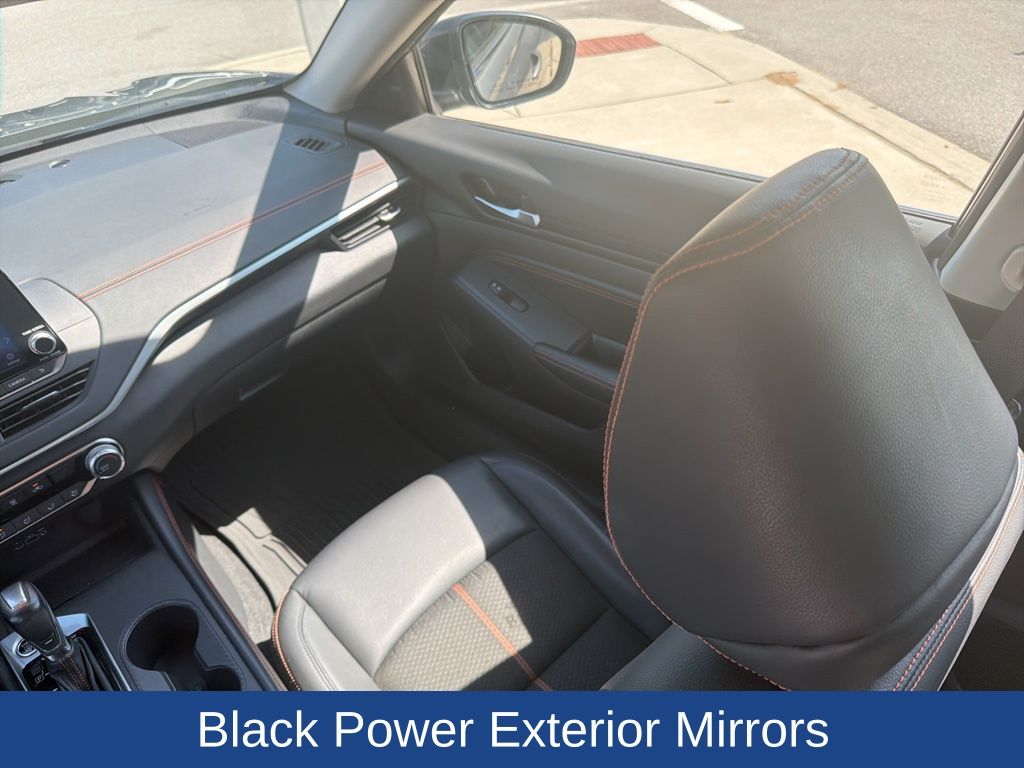 2022 Nissan Altima SR FWD