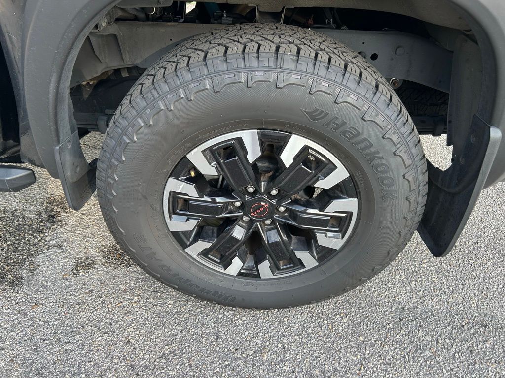 Thumbnail: 2023 Nissan Frontier - 10