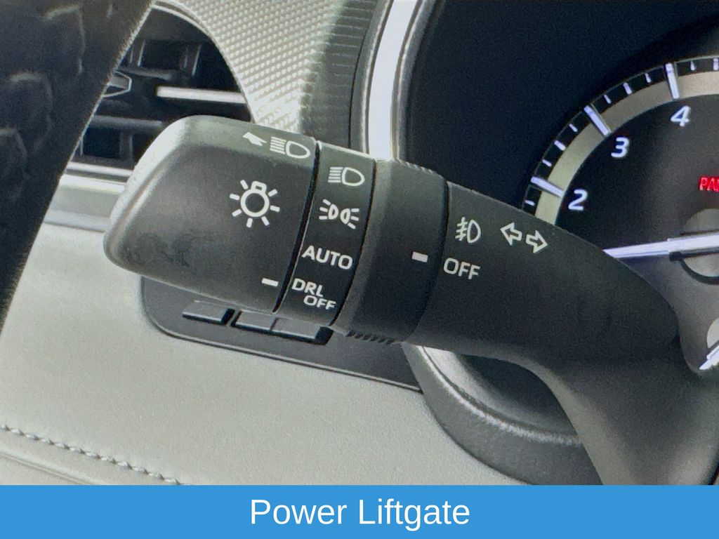 Used Car 2022 Toyota Highlander  Platinum For Sale Under $50,000 In Austin, Texas