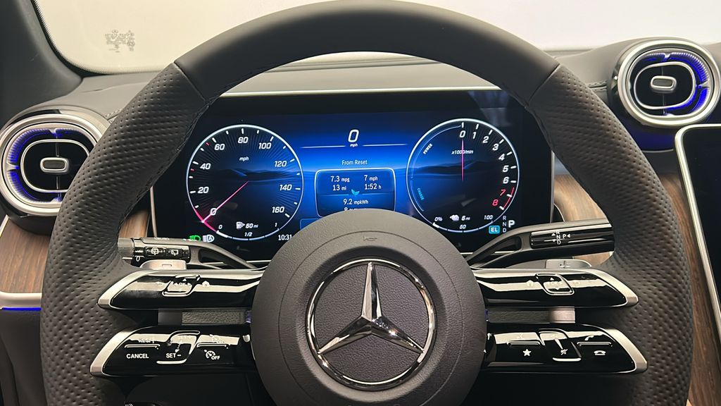 2025 Mercedes-Benz GLC 350 13