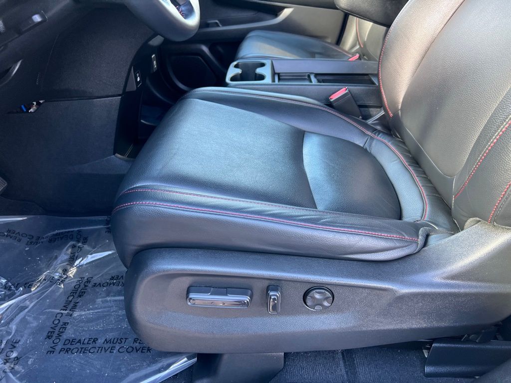 Thumbnail: 2023 Honda Odyssey - 15