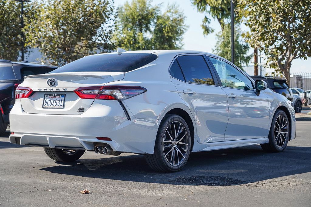 2023 Toyota Camry SE 8