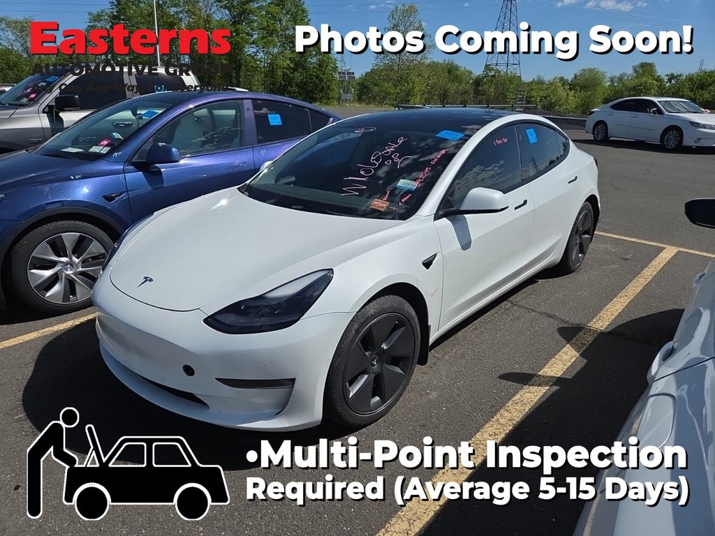 2021 Tesla Model 3 Standard Range Plus's photo