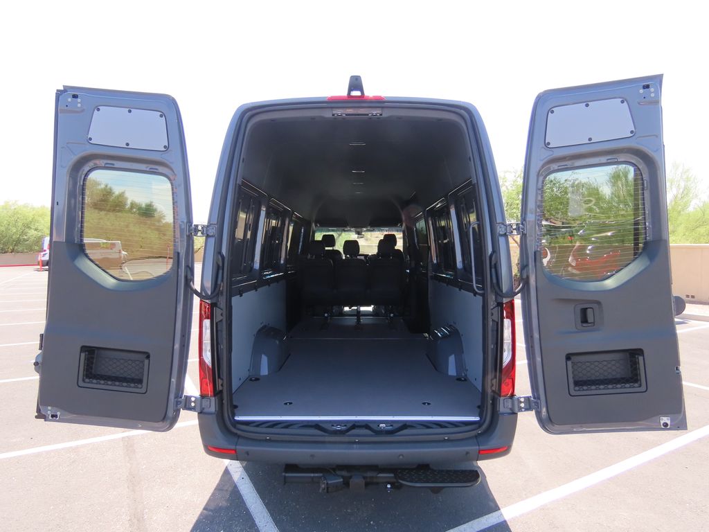 Thumbnail: 2025 Mercedes-Benz Sprinter - 30