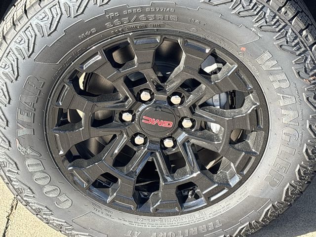 New 2026 White GMC Elevation image 10