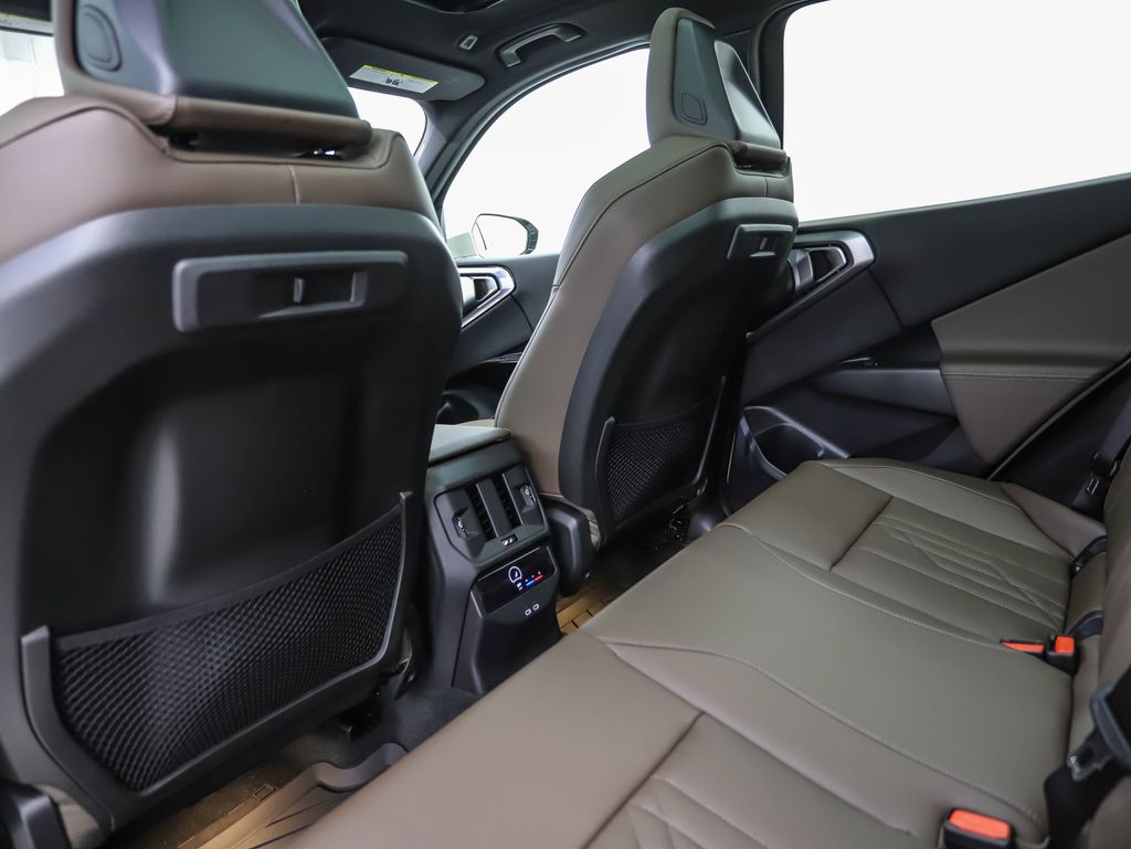 Thumbnail: 2026 BMW X3 - 19