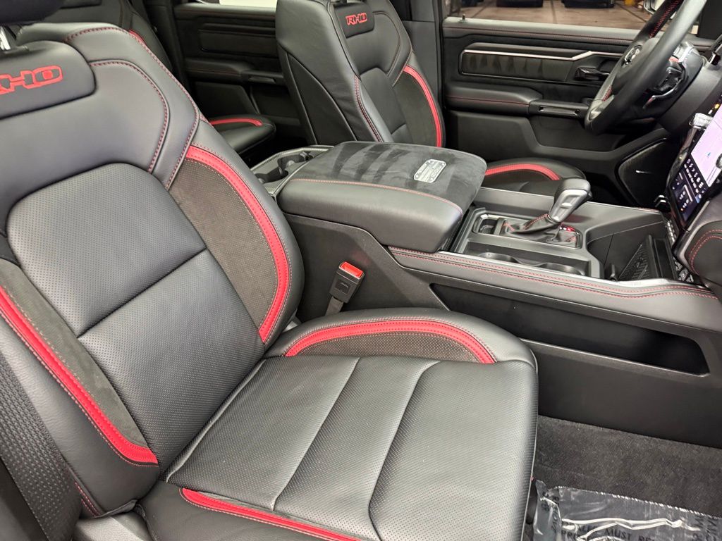 Thumbnail: 2025 RAM 1500 - 32