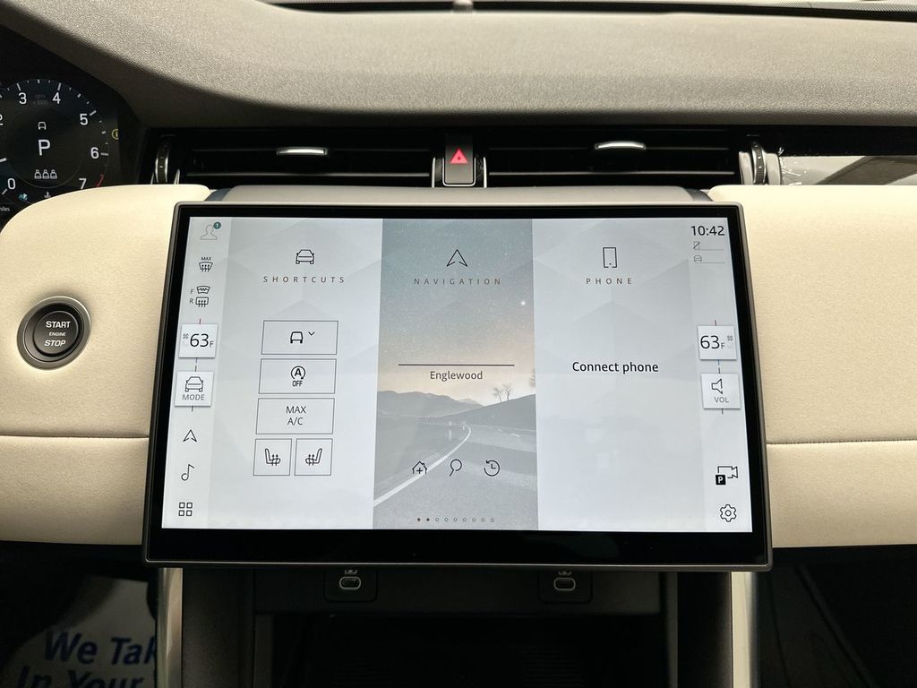 2024 Land Rover Discovery Sport S 12