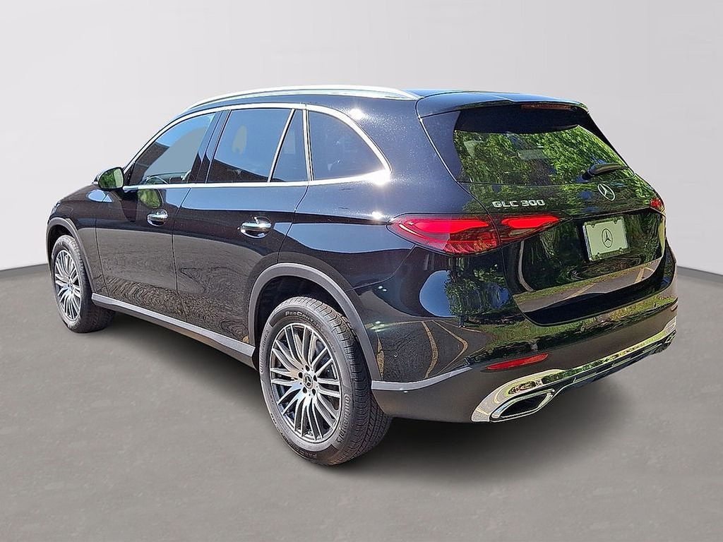 Thumbnail: 2025 Mercedes-Benz GLC - 4
