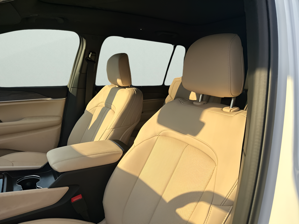 New Car 2025 Jeep Grand Cherokee L  Limited For Sale In Austin, Texas