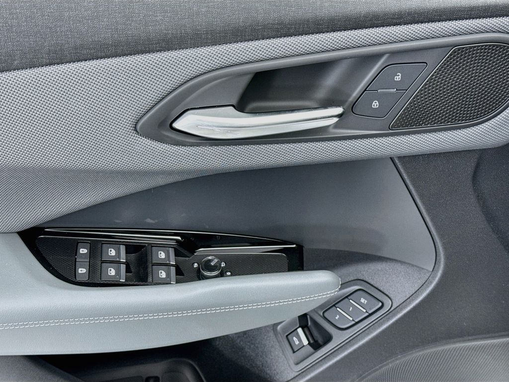 Thumbnail: 2026 Audi Q3 - 22
