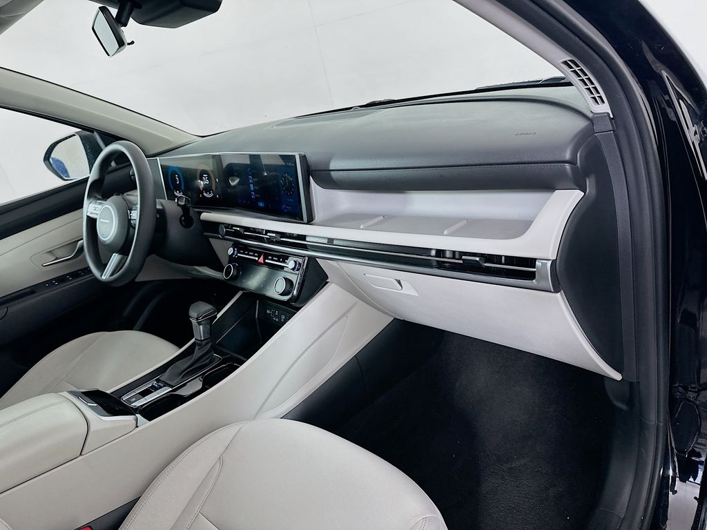 Thumbnail: 2025 Hyundai Tucson - 28