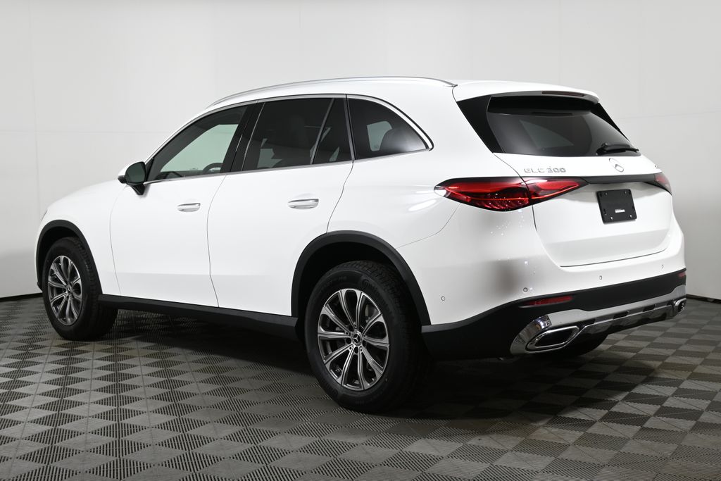 2025 Mercedes-Benz GLC 300 5