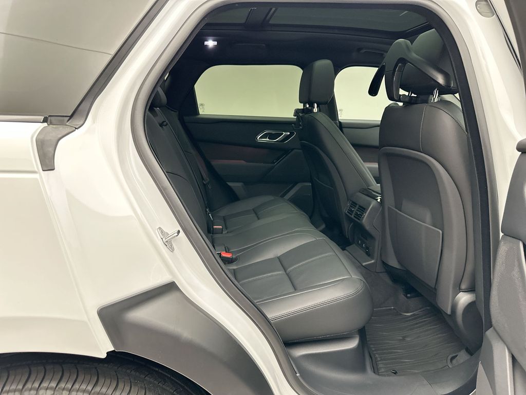 2026 Land Rover Range Rover Velar Dynamic SE 6