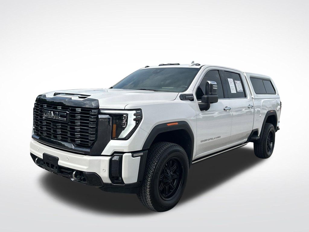 White Frost Tricoat 2024 GMC Sierra 2500HD Denali Ultimate Crew Cab 4WD Pickup Truck Four-Wheel Drive Automatic