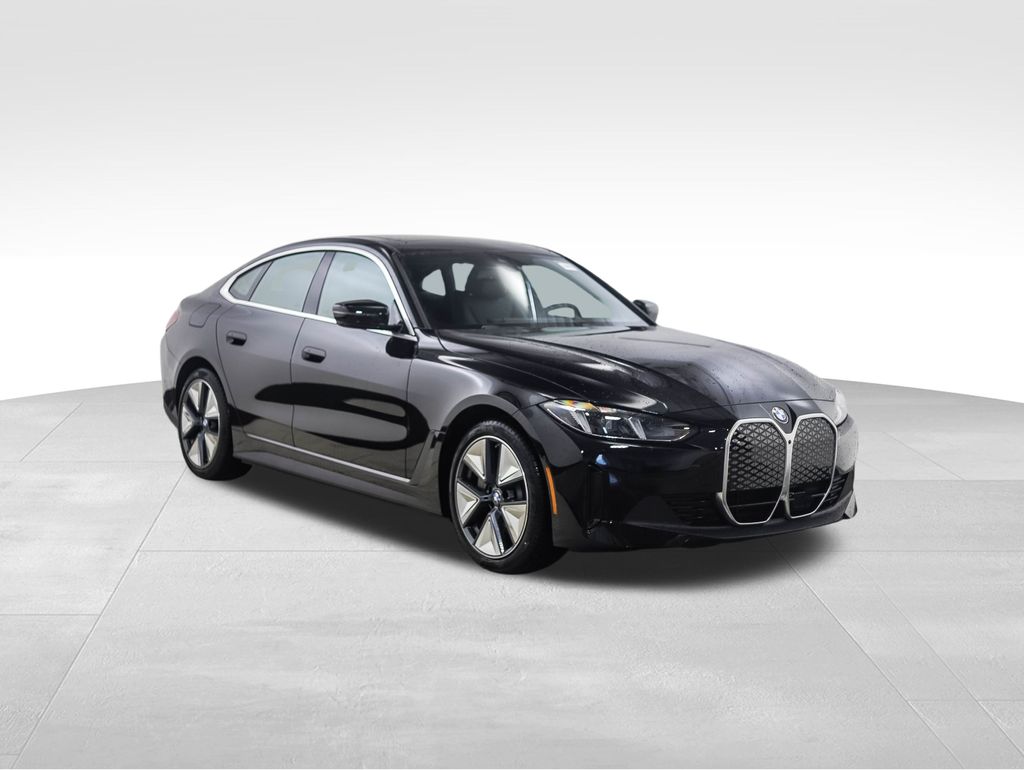 Thumbnail: 2026 BMW i4 - 7