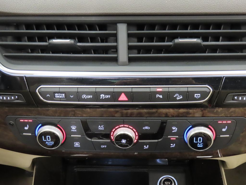 Thumbnail: 2018 Audi Q7 - 26