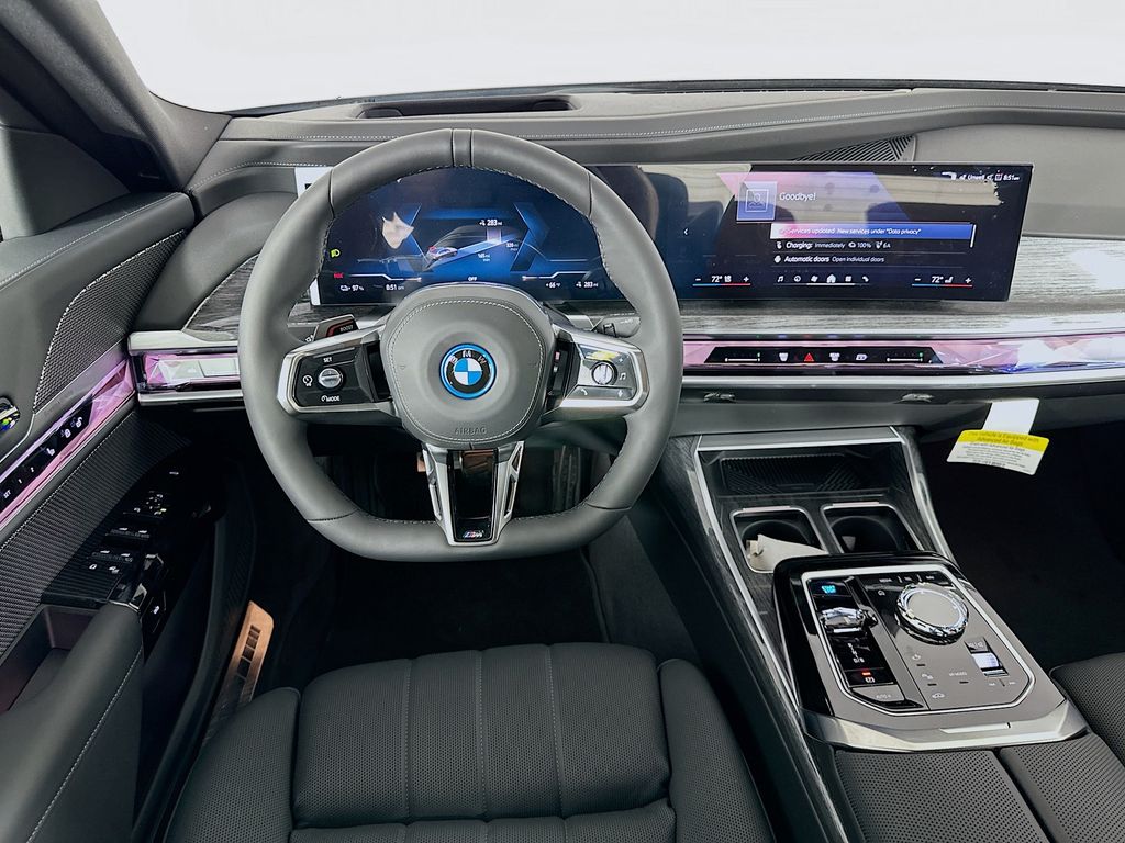 2025 BMW i7 eDrive50 19
