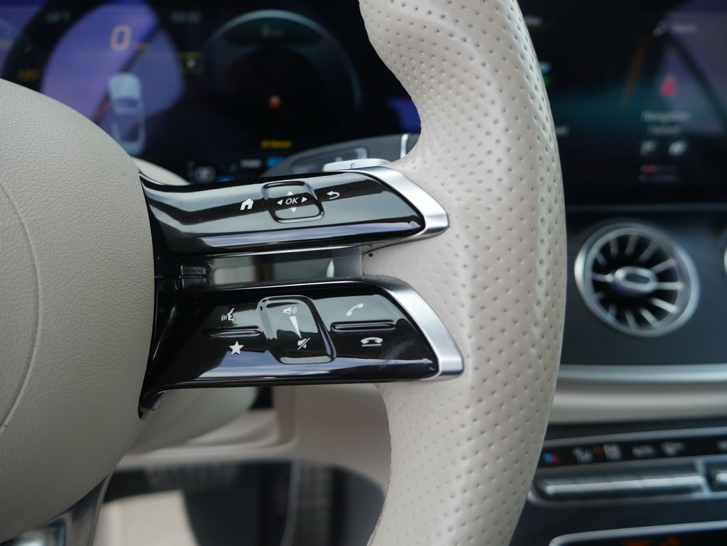 Thumbnail: 2022 Mercedes-Benz E-Class - 27