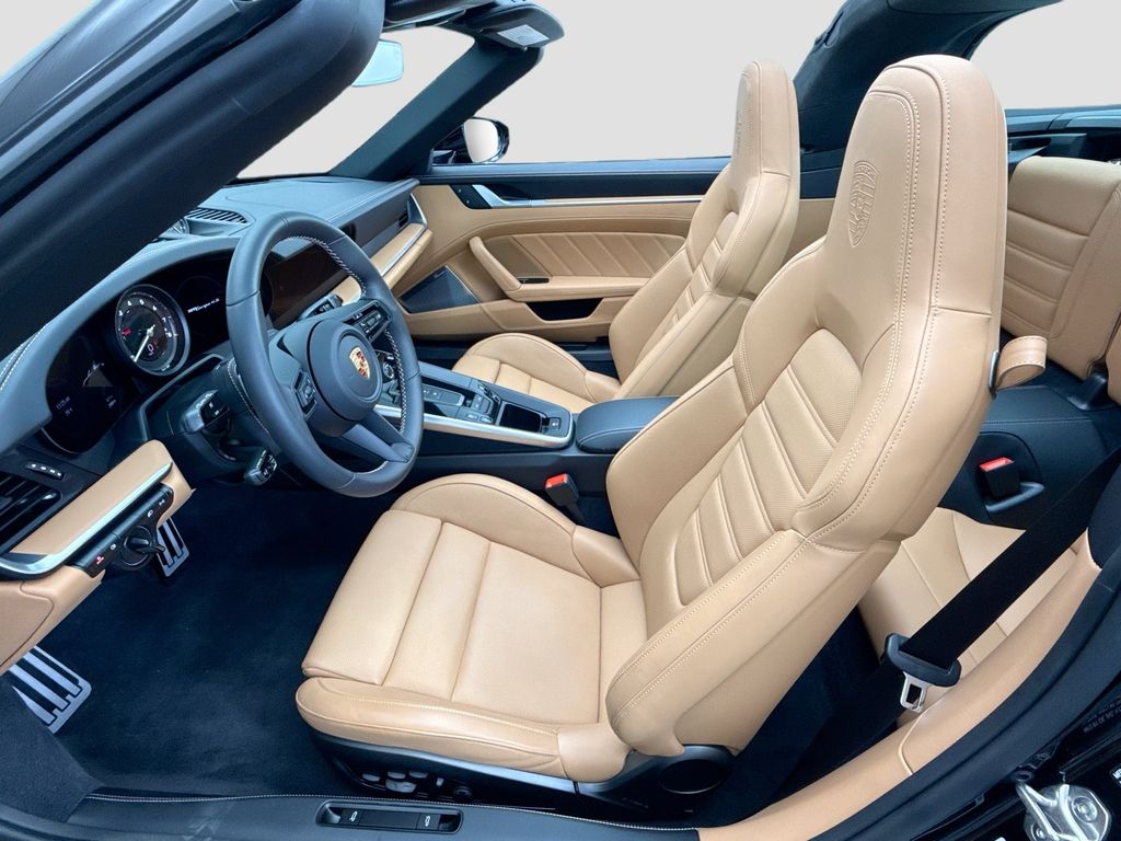 Thumbnail: 2024 Porsche 911 - 5