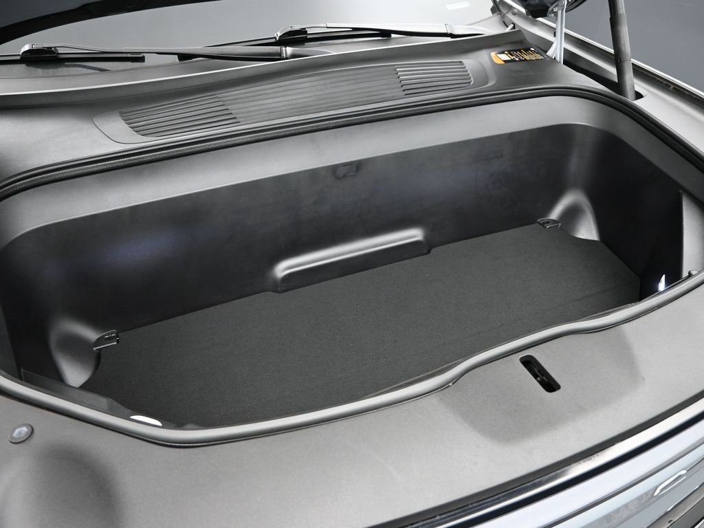 2023 Rivian R1S Adventure