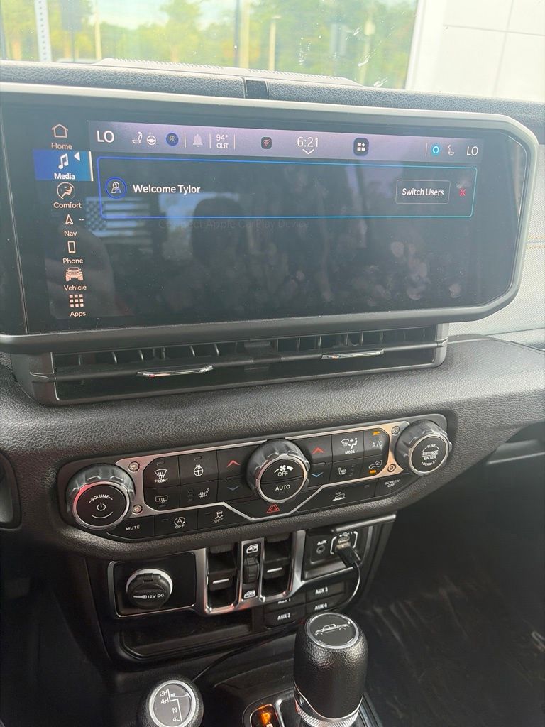 2024 Jeep Gladiator Sport S