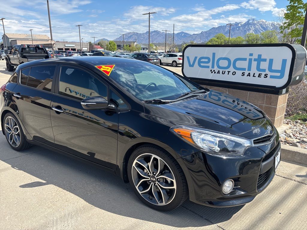 Aurora Black 2015 Kia Forte5 SX Hatchback Front-Wheel Drive 6-Speed Automatic