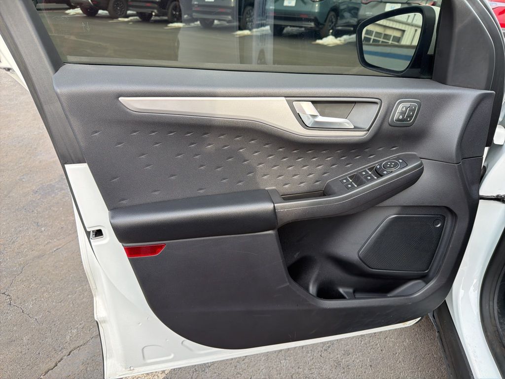 Thumbnail: 2020 Ford Escape - 19