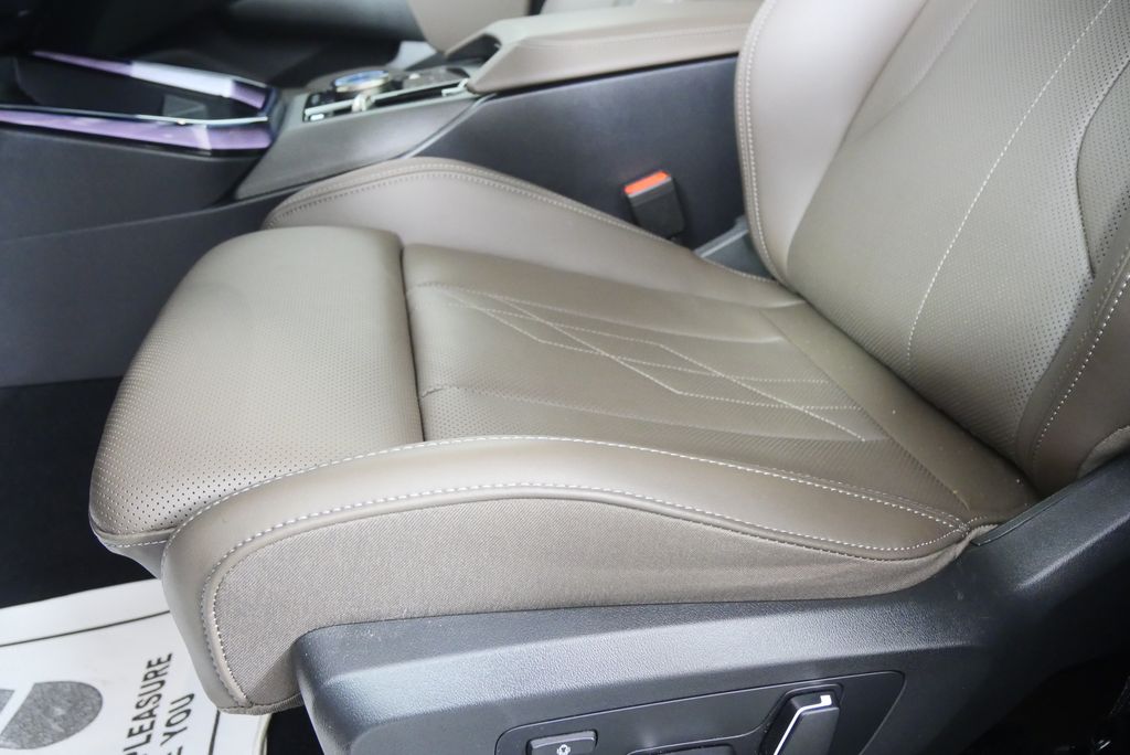 Thumbnail: 2025 BMW X3 - 9