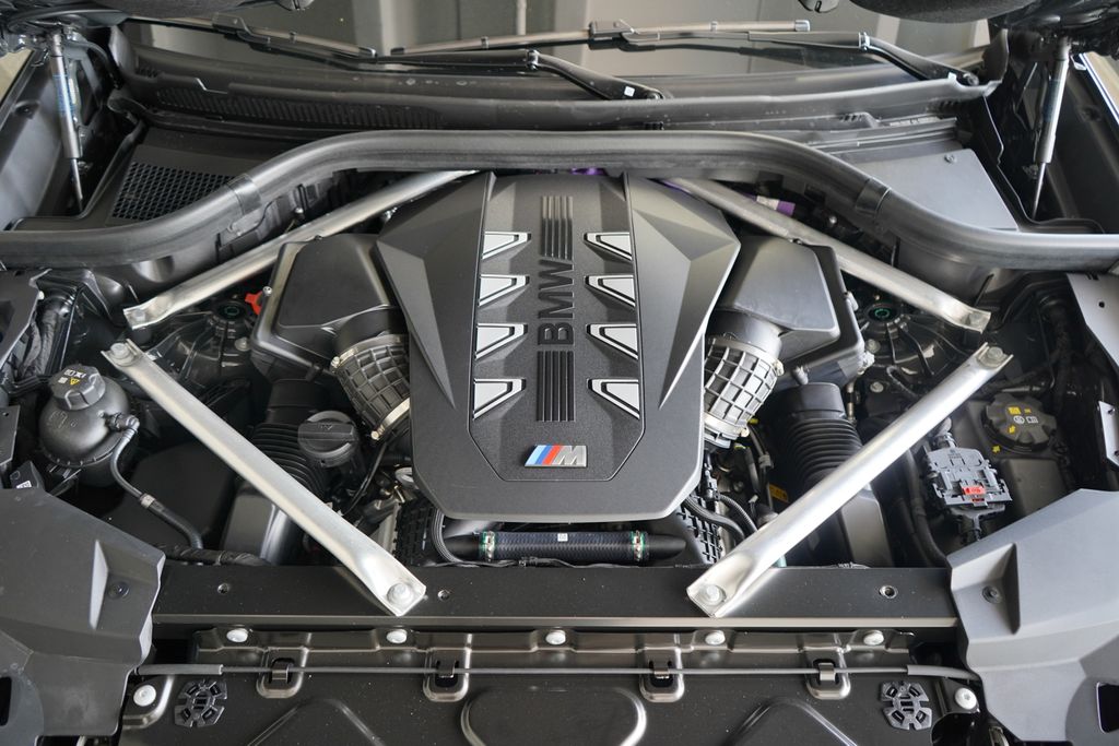 Thumbnail: 2026 BMW X5 - 21